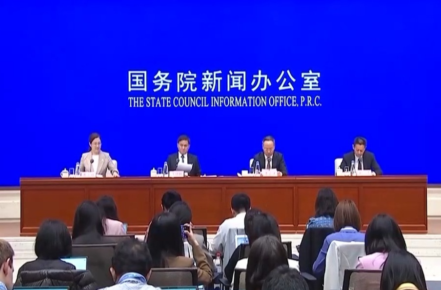 专家谈一揽子金融政策：具有较强力度和针对性 有助于提振信心稳定预期