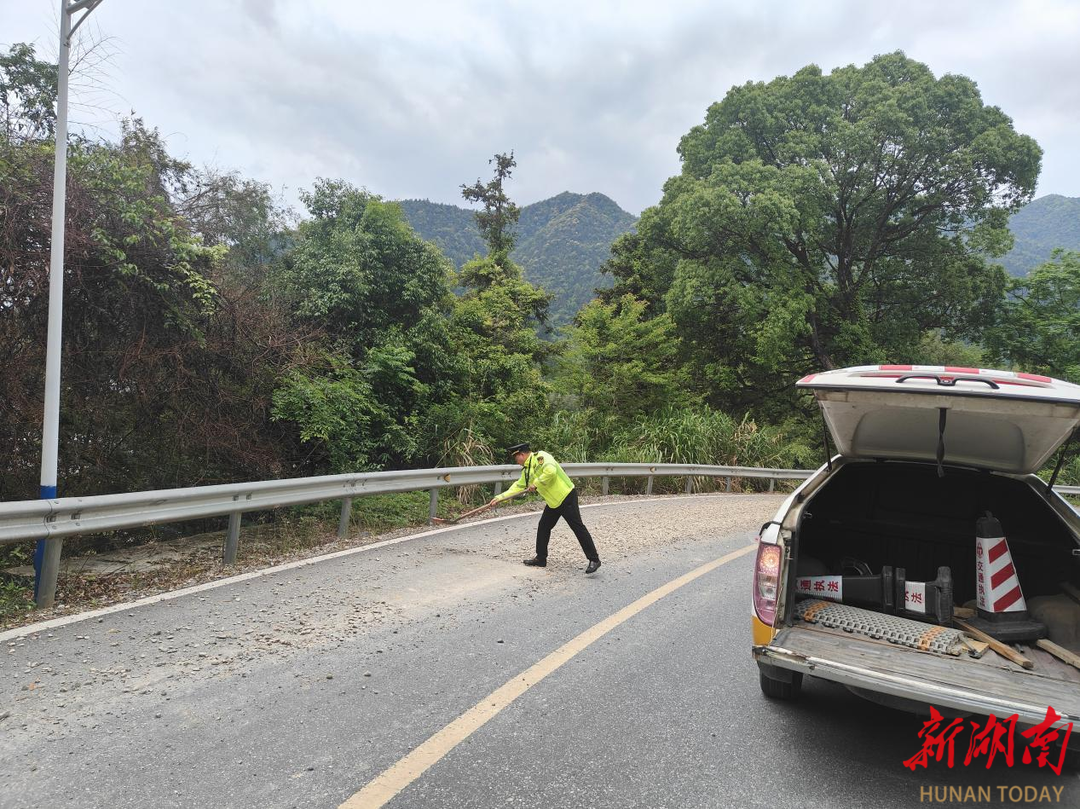 炎陵县交通运输局：多措并举 全力抢险