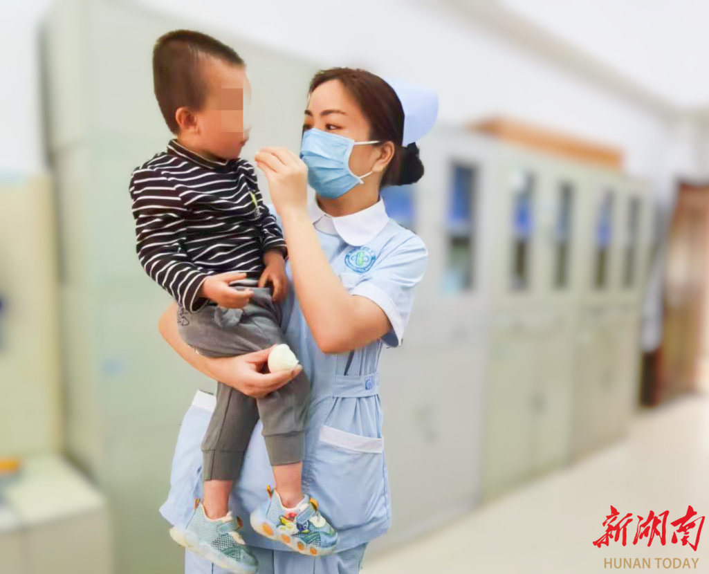 医疗服务提升年㊻丨2岁幼童走失，蓝山县中心医院暖心助力团圆