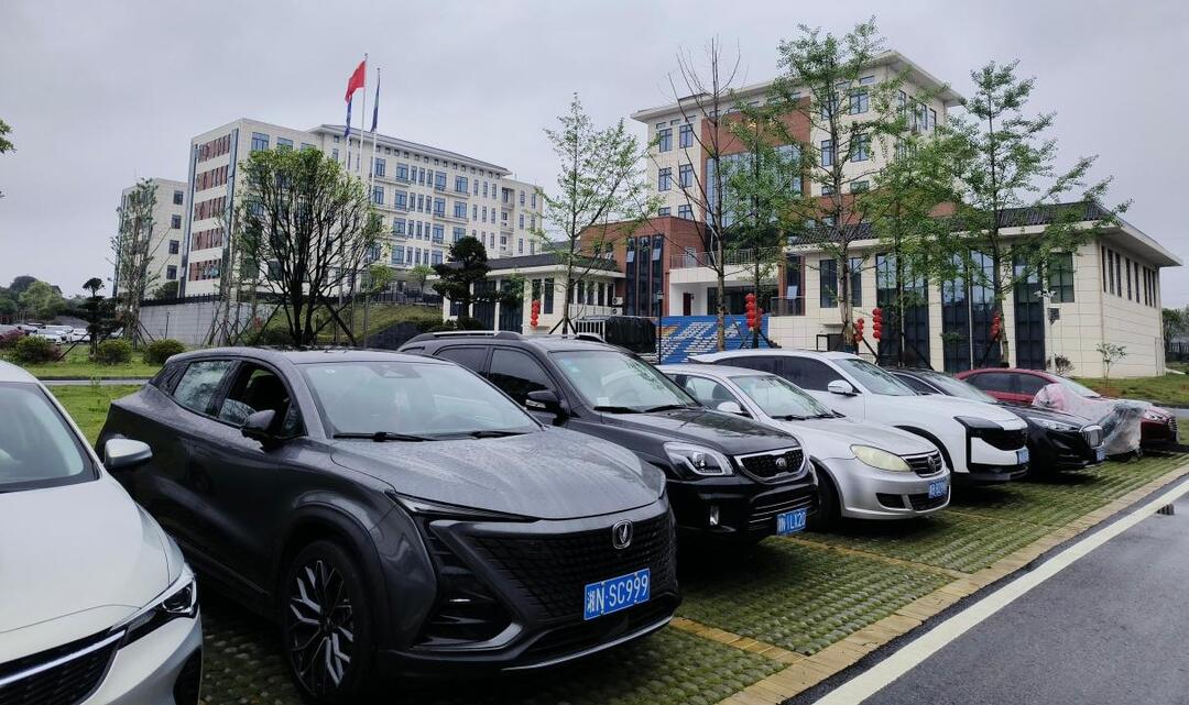 中方职中：多管齐下，织密校园交通安全网