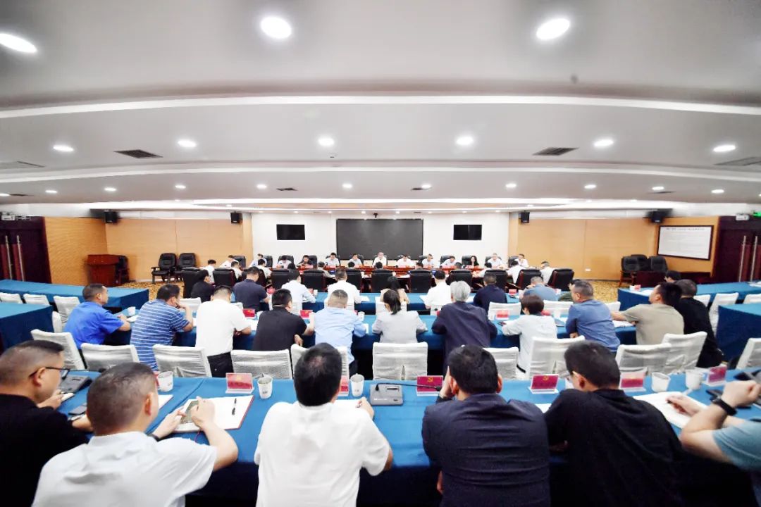 刘革安到永定区调研