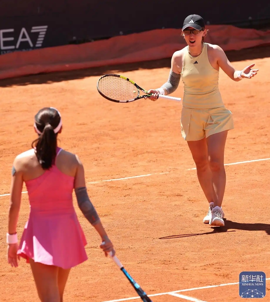WTA1000罗马站：王欣瑜/郑赛赛女双首轮憾负