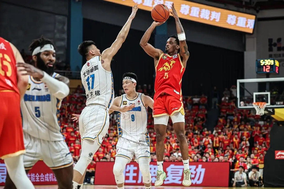 CBA总决赛：广厦战胜北京扳回一城
