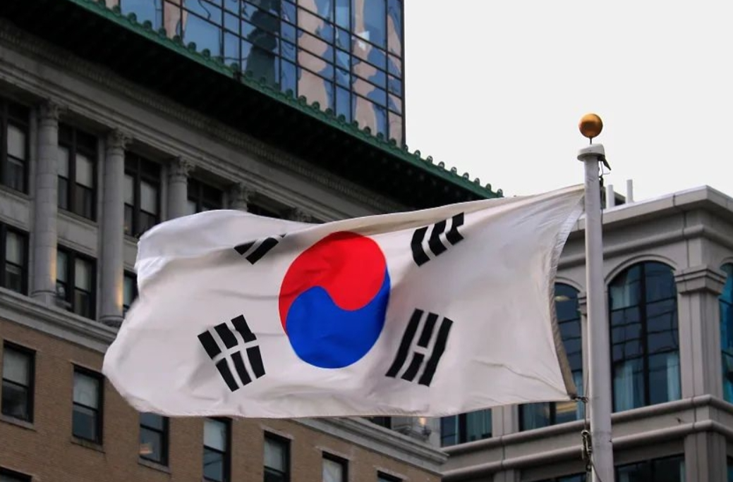韩国总统候选人登记工作正在进行 各党派紧张布局