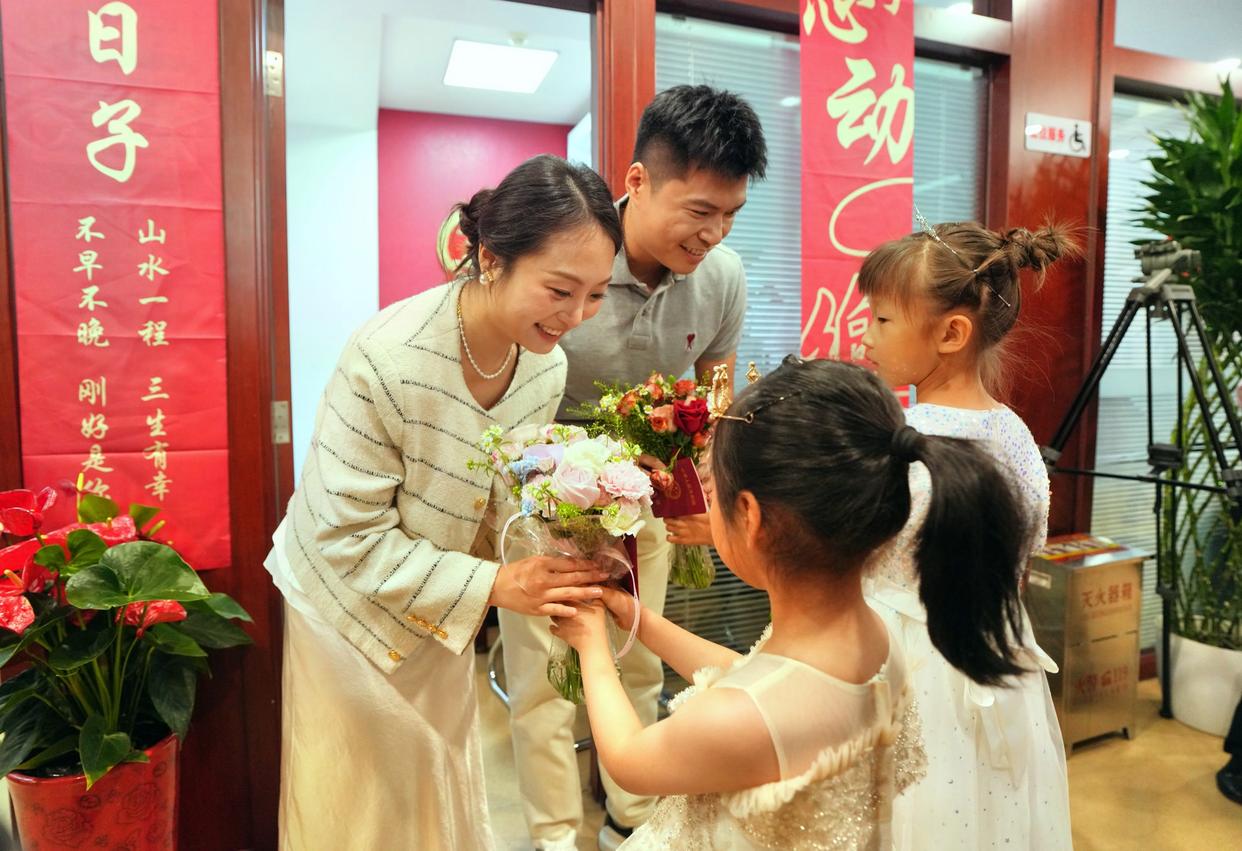 婚姻登记“全国通办”今日起实施，北京婚登数量大幅提升
