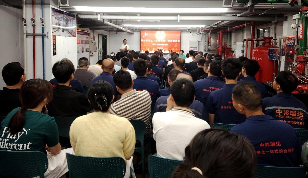 青园街道工会联合会携手人人居安举办“大思政课”劳模宣讲会