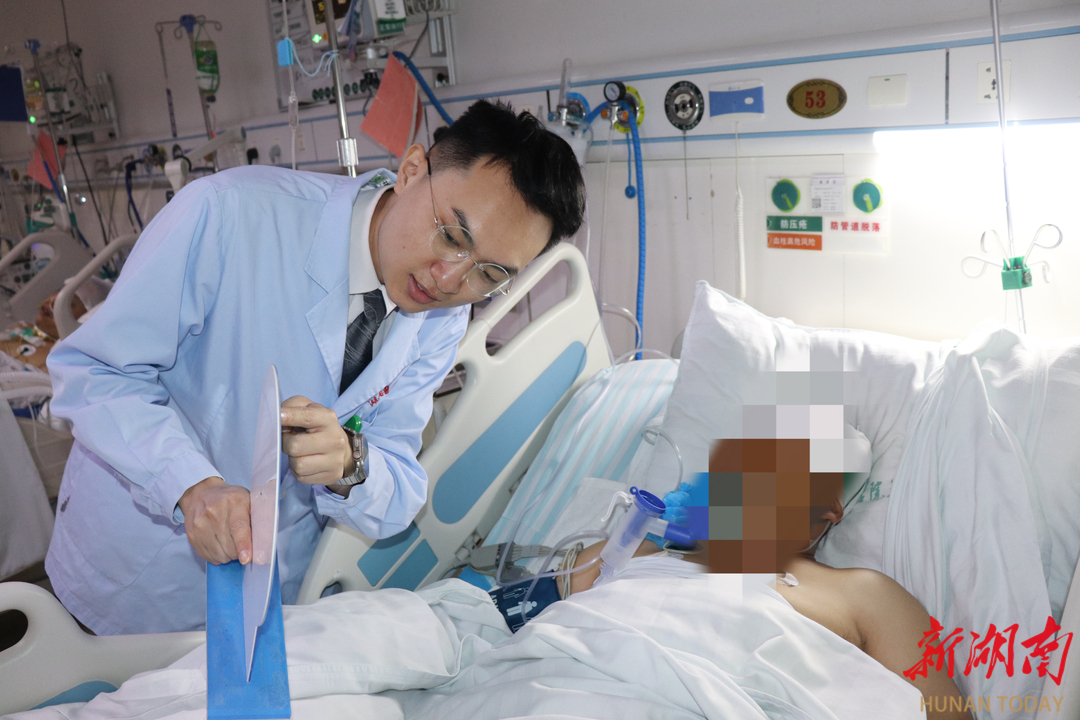护理人接力：以仁心点亮生命之光——湖南医药学院总医院三代护士的传承与坚守