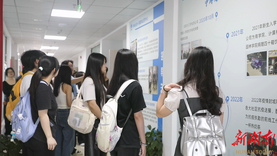 鹤城：组织青年人才参观省级众创空间