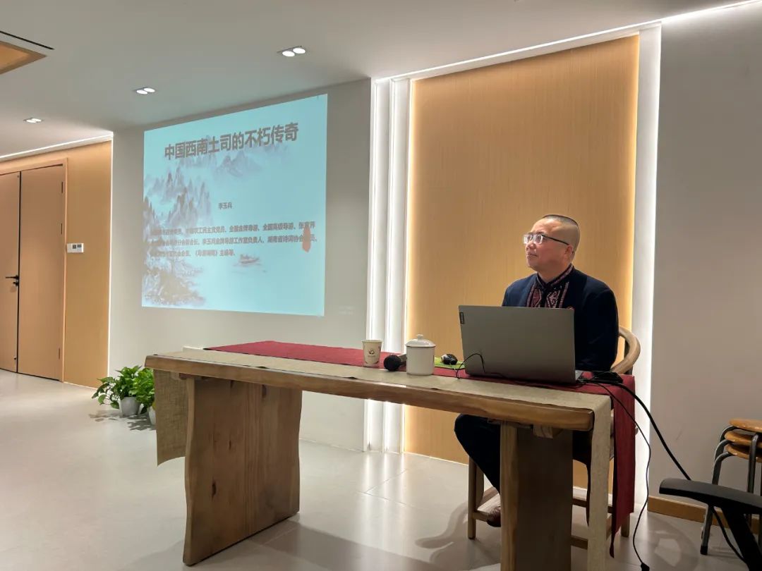 委员风采｜李玉兵：以导游之声传山水 以委员之责促文旅
