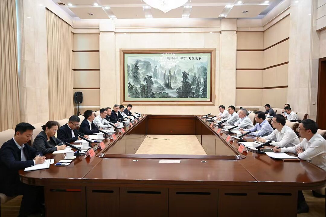 沈晓明与中国证监会主席吴清一行会谈