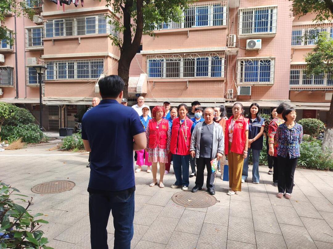 向东南社区防灾减灾宣传进小区网格