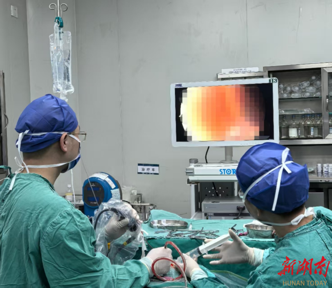 南华附一耳鼻咽喉科完成鼻内镜下微创切除颅底鞍区肿瘤