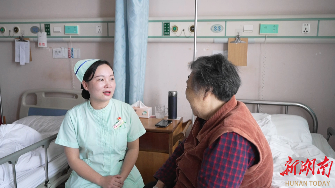 欧美玲：15年如一日 守护生命之光