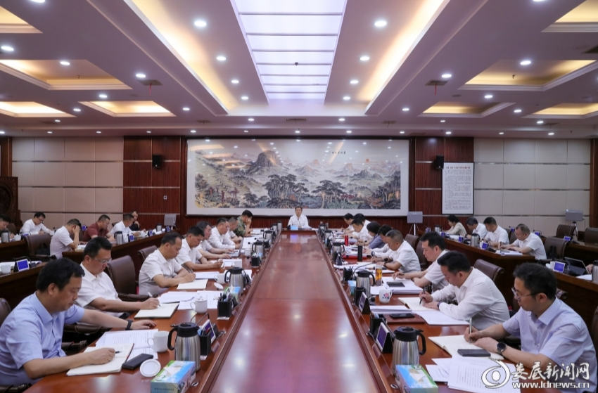 曾超群主持召开娄底市委全面深化改革委员会第六次会议