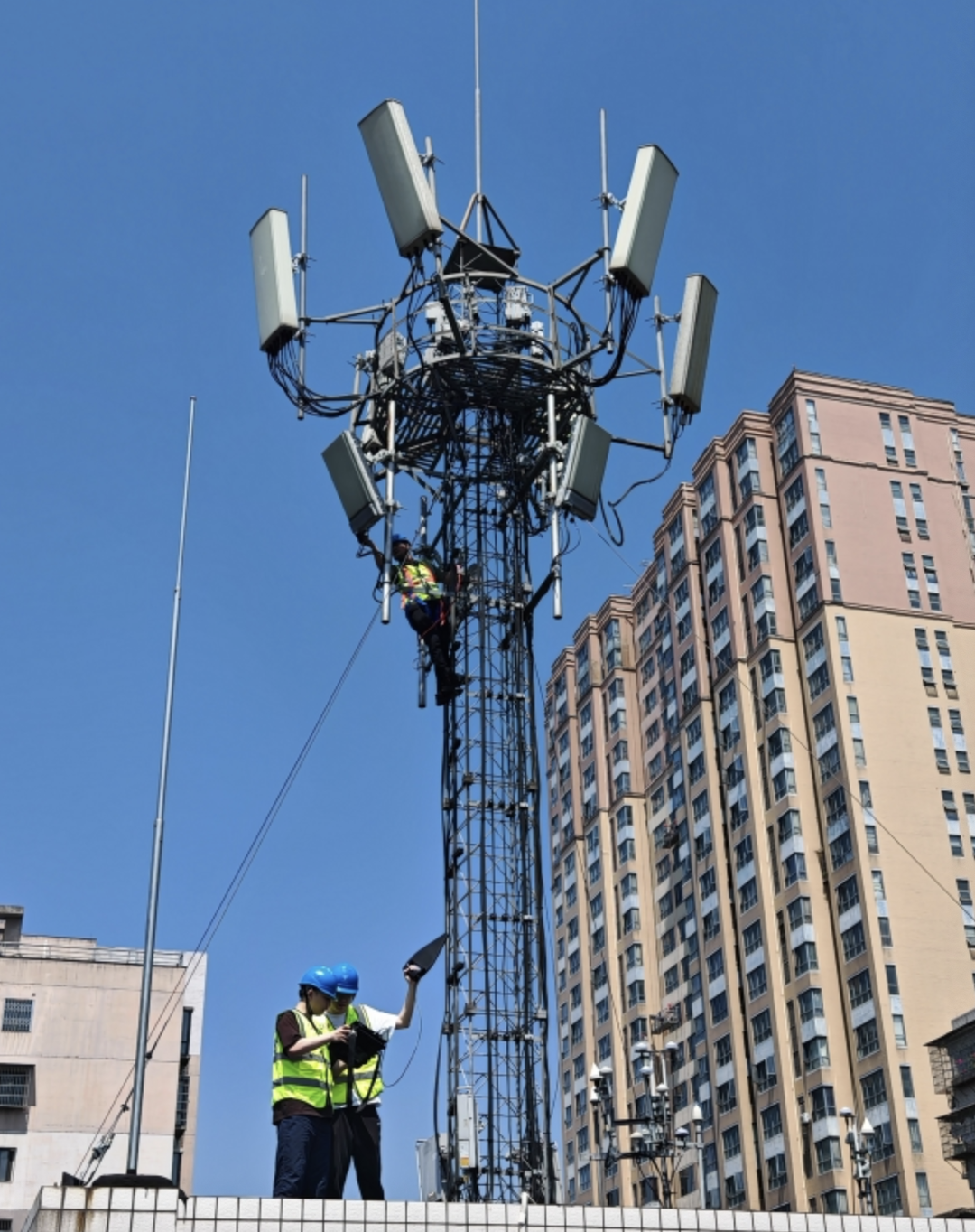 中国电信湖南公司跨入5G-A商用新时代