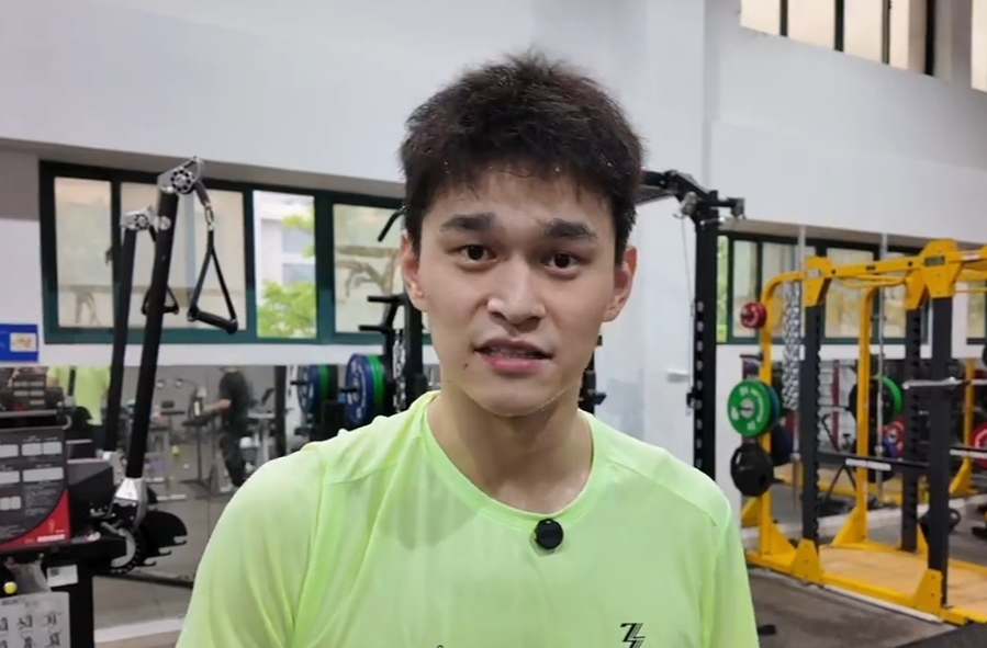 用精神战胜困难 老将孙杨：期待和年轻人拼一拼