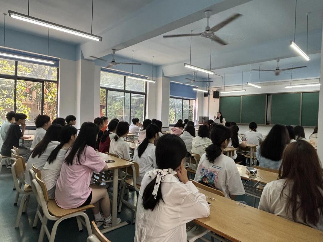 【一技在手 一生无忧】以研促学，实践赋能：长沙民政职院外语学院旅游管理专业多维度开发职业启蒙教育资源