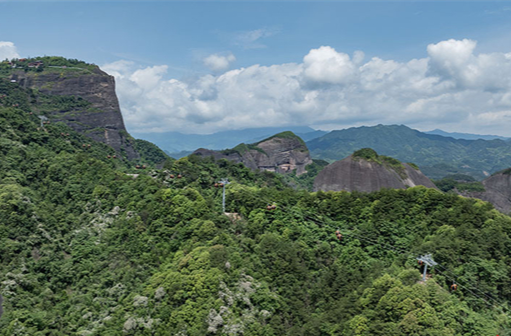New Ropeway Opens in Langshan Mountain Scenic Area