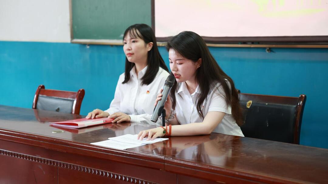 奋进新征程，青春正当时——沅陵职中2025年新团员入团仪式庄严举行
