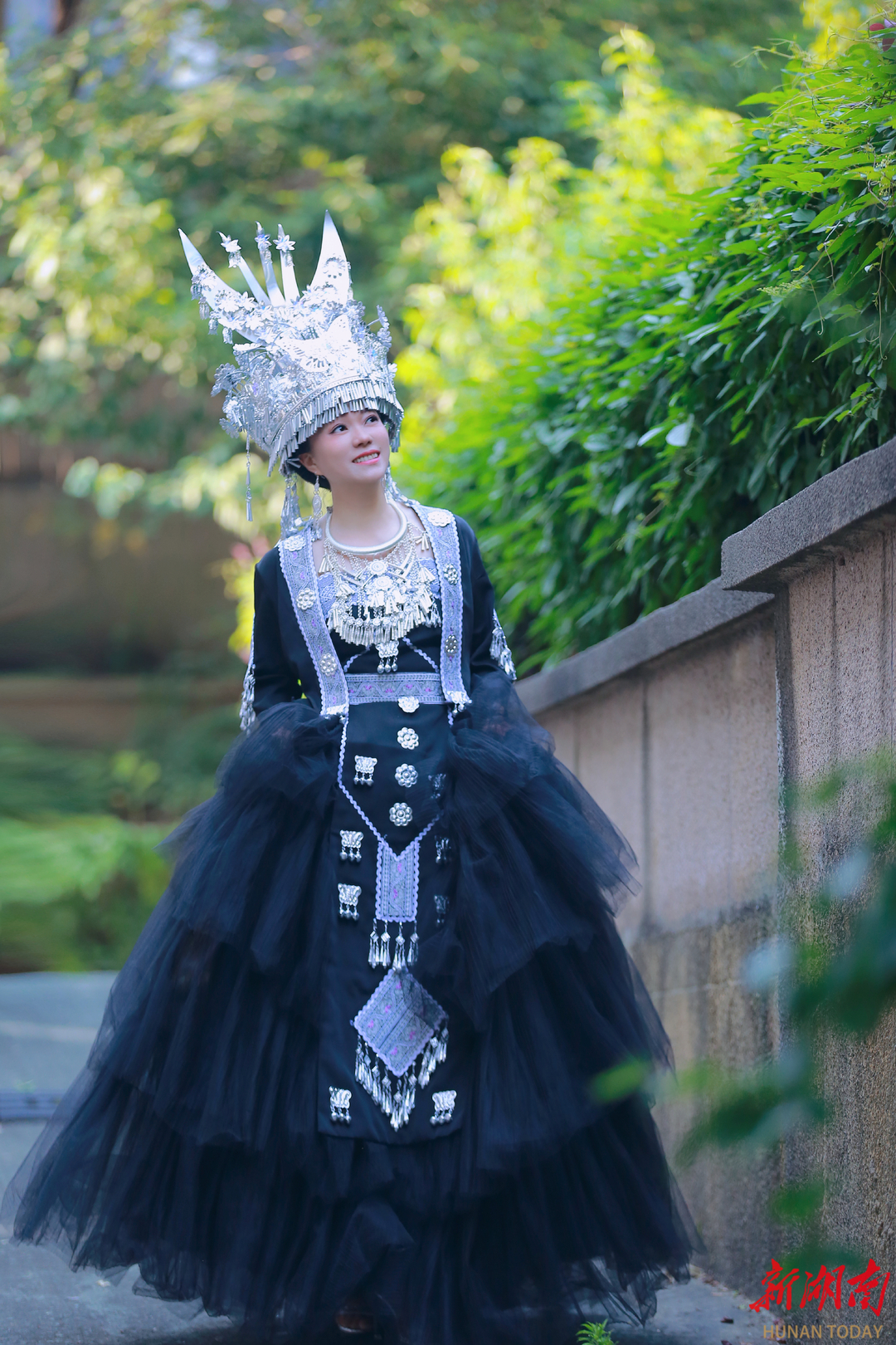 长沙支教老师与湘西苗族少年的美育约定｜周琎：用音符叩开深山里的音乐之门