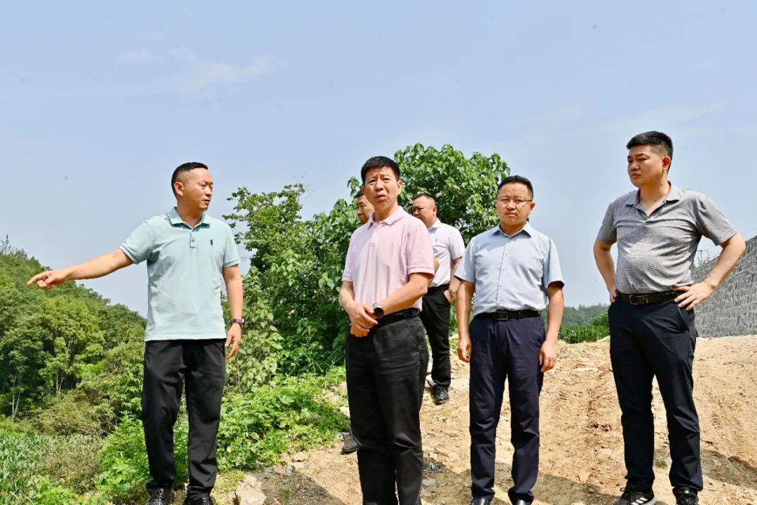 张家界市市长深入慈利县暗访督查