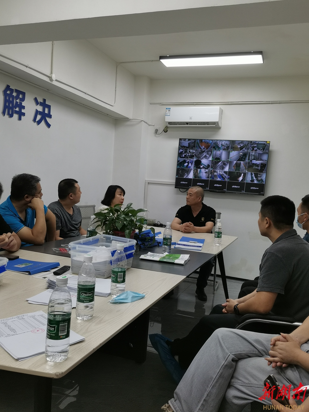 家校社攜手共筑校園食品安全防線——博才西湖小學(xué)食堂家長(zhǎng)開(kāi)放日活動(dòng)側(cè)記