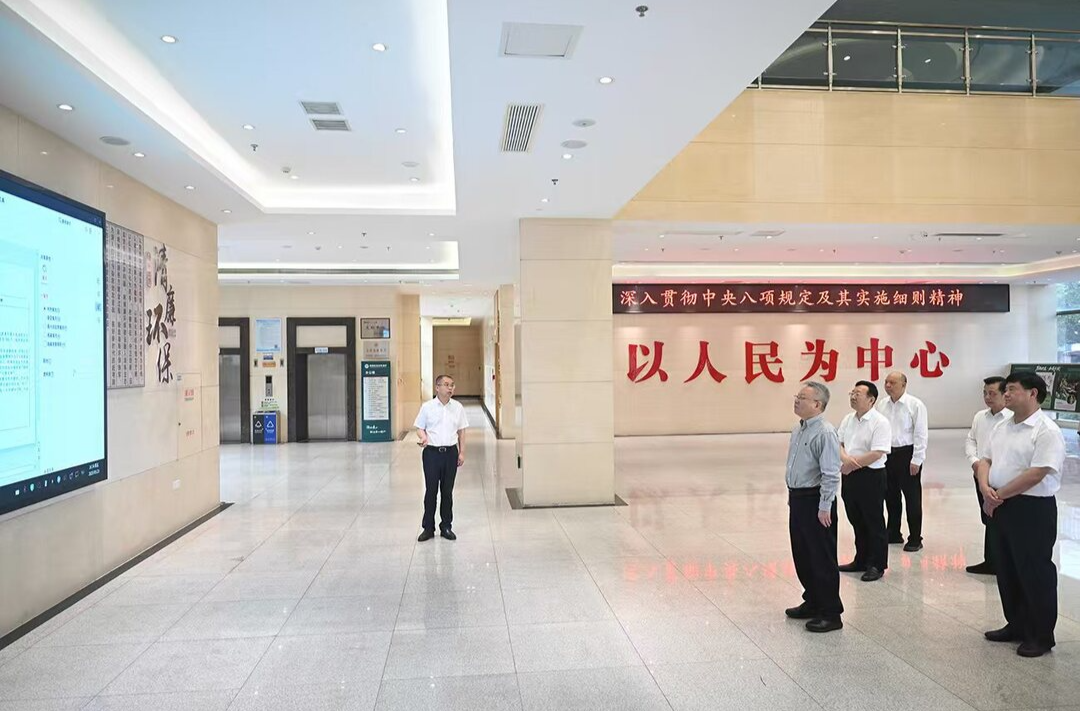 沈晓明调研省直有关单位学习教育开展情况