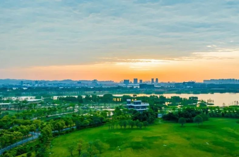 中国团队攻克第三代光伏规模化生产技术难题