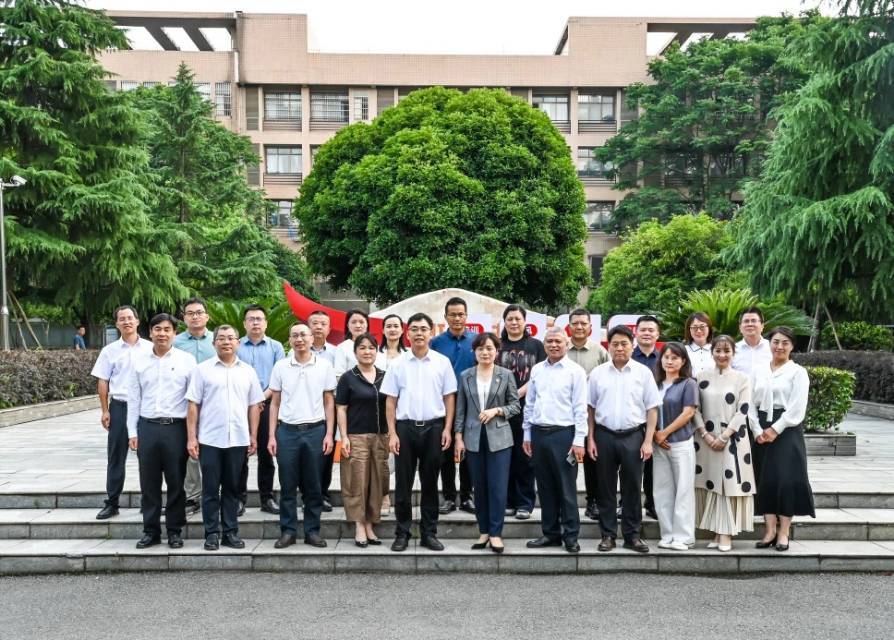 长沙大学附中举办全链条教育衔接与创新实践研讨会