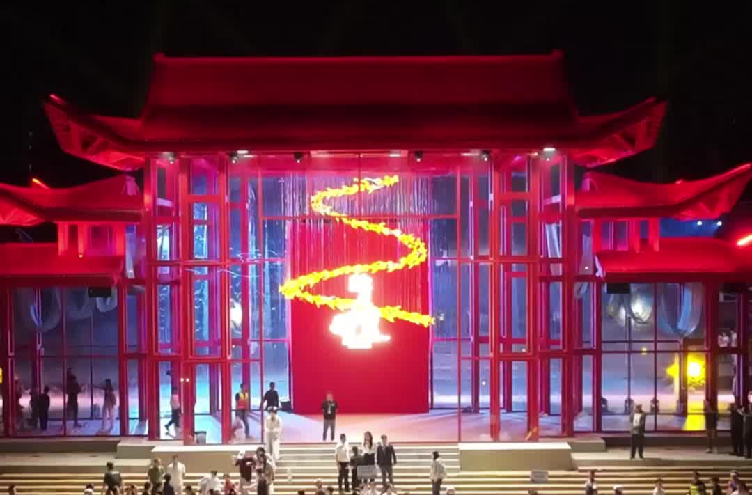 实探《赊月洞庭》南湖夜游 于光影交错中体验千年诗画幻境