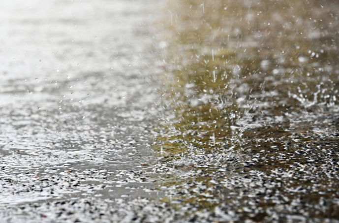 收到暴雨预警信息后  这些一定要做到