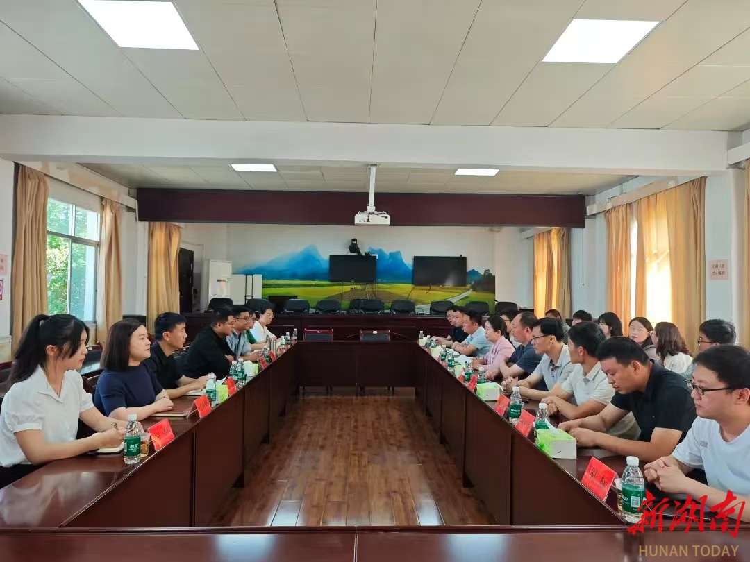 桑植县廖家村镇赴上河溪乡开展乡村振兴学习交流活动