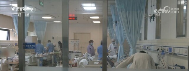 “AI 医疗”规模化应用“加速跑” AI健康管理迎来爆发期形成万亿级市场