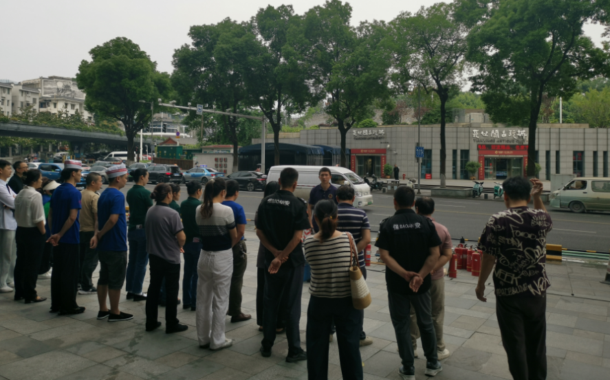 以“练”筑防 “粽”享平安 长沙天心阁社区联合物业开展端午节前消防安全演练