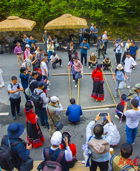 Changning Boosts Cultural Tourism Through Photographers' Lens
