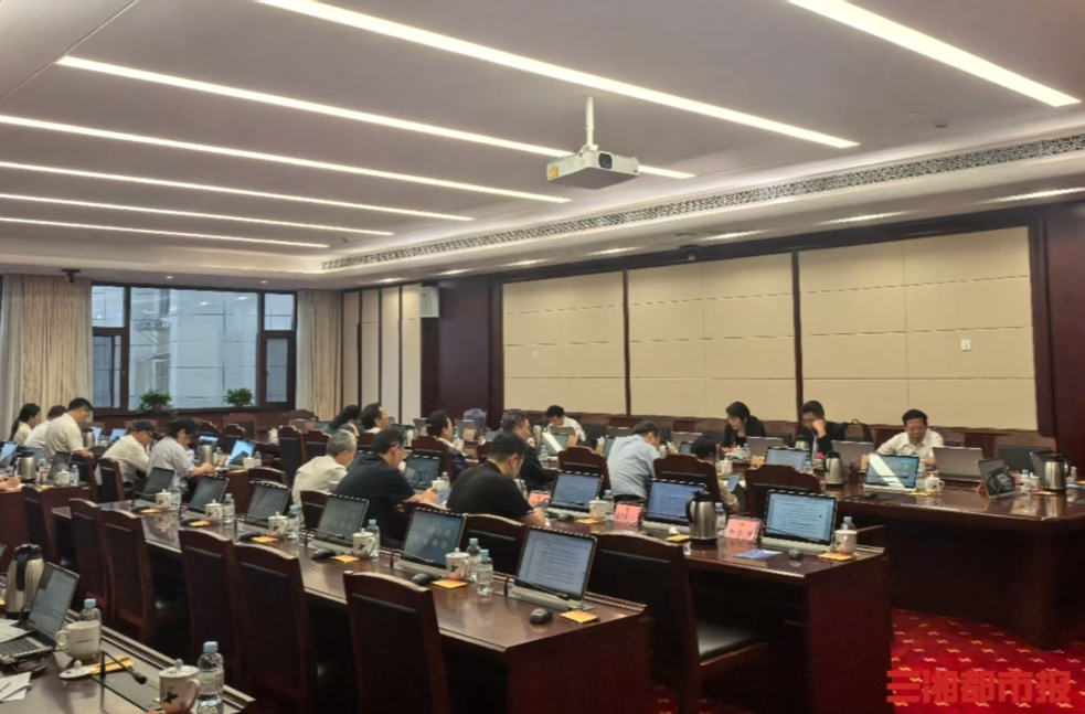 湖南拟立法健全家暴防范机制：明确首接责任制 要求公安及时出警制止