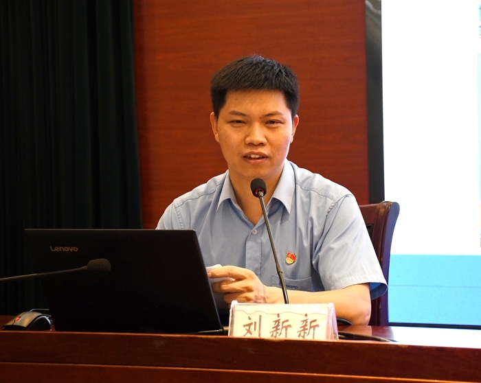 全国劳动模范刘新新在湖南电气职院作“技能成就梦想，匠心点亮人生”主题讲座