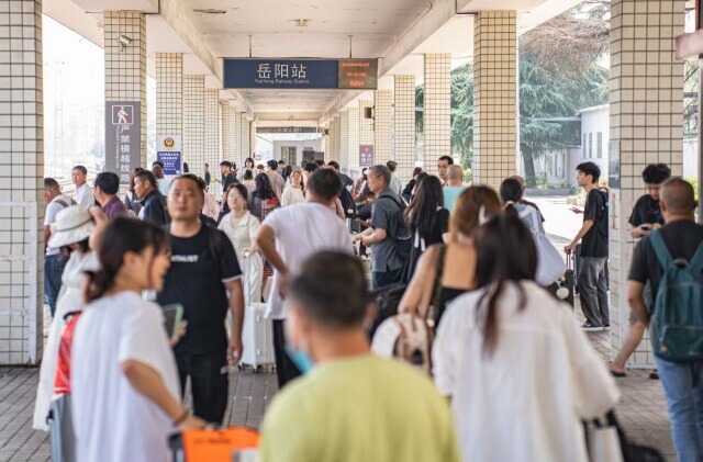 满足端午节和“六一”旅客出行需求 长沙车务段增开始发临客12趟