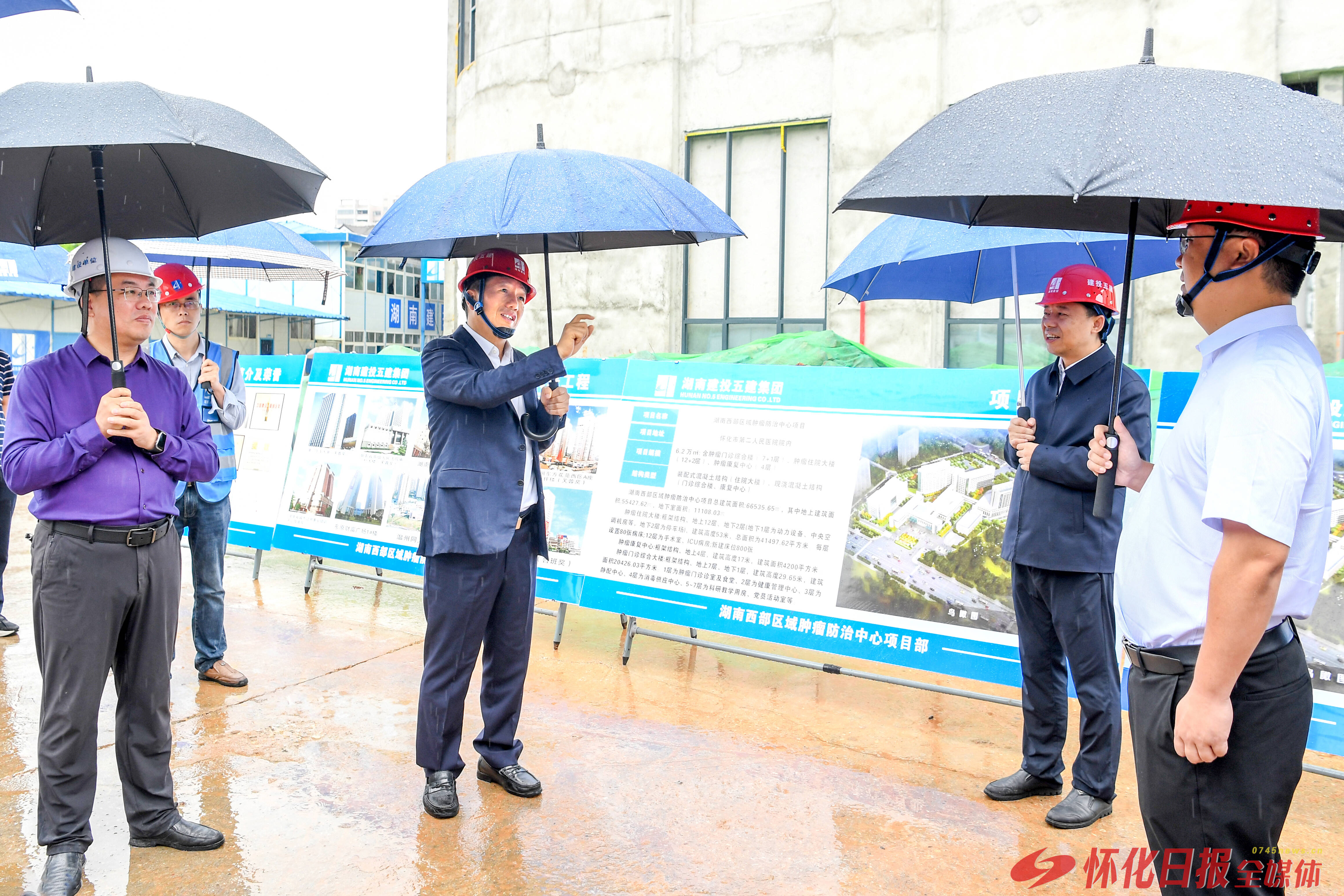 许忠建调研鹤中一体化发展和城市品质提升项目