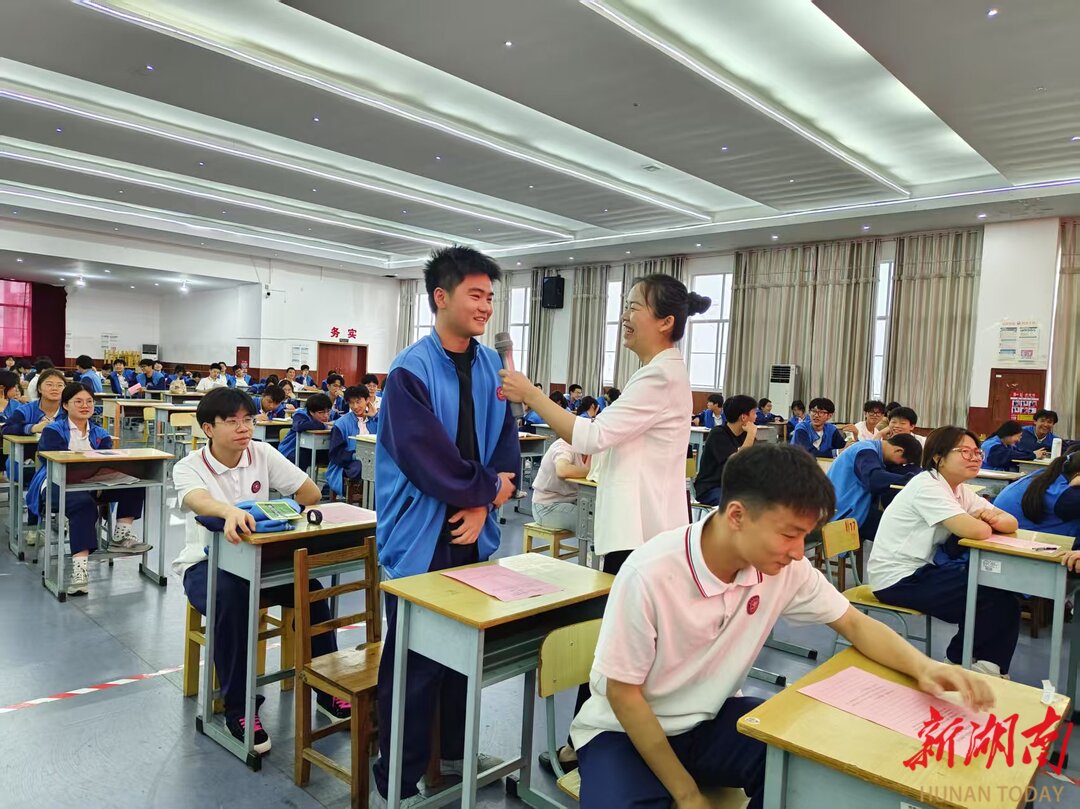 湘潭市中小学“心理健康月”筑牢青少年心灵防线