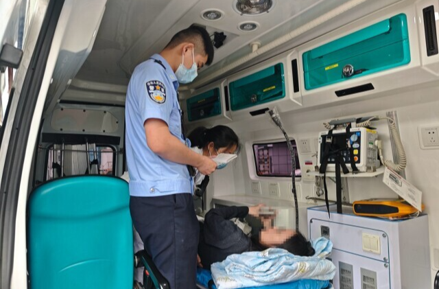 旅客空中突发急症，长沙边检紧急开启“绿色生命通道” 