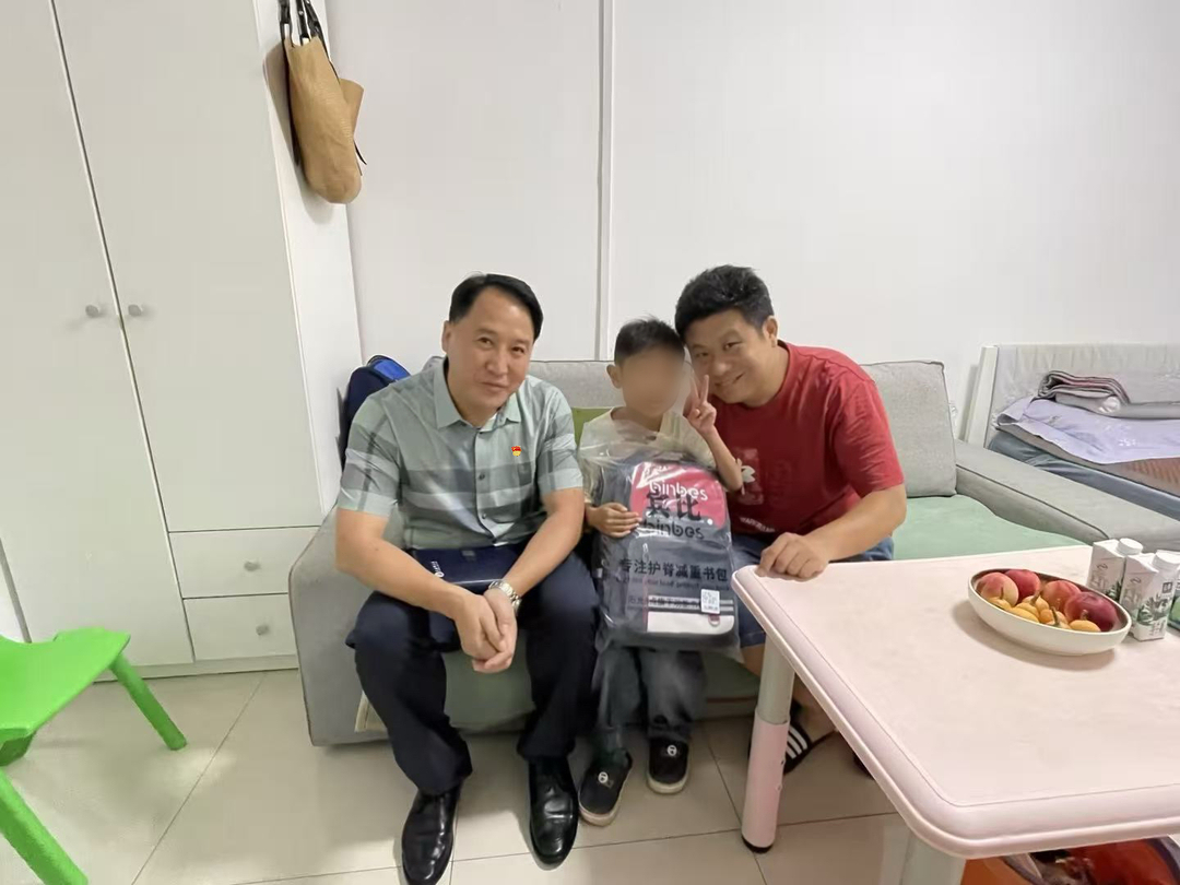 天心區(qū)文廟坪小學(xué)黨支部“走找想促”在行動(dòng)
