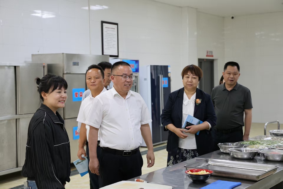 省民政厅调研湘西民政工作