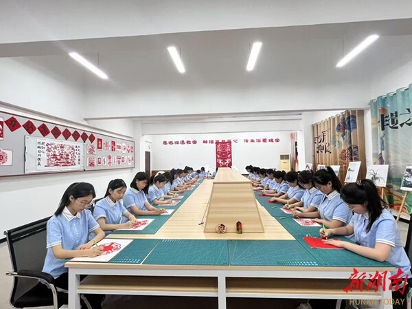 湘潭市工贸中专：“专业+清廉”擦亮职教底色