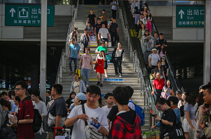 端午假期高铁长沙南站预计发送旅客110.2万人次