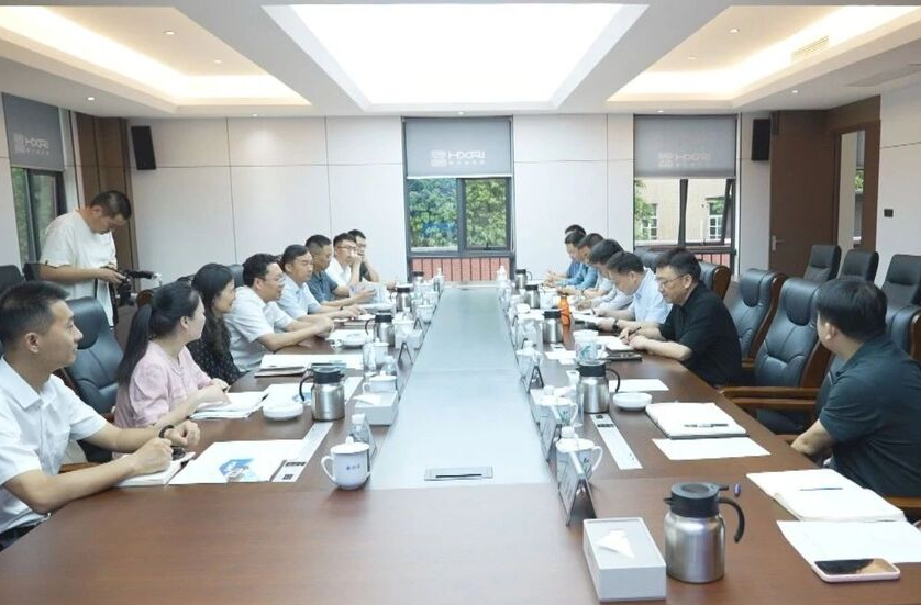 鼎城：陈远带队赴省人才集团考察交流