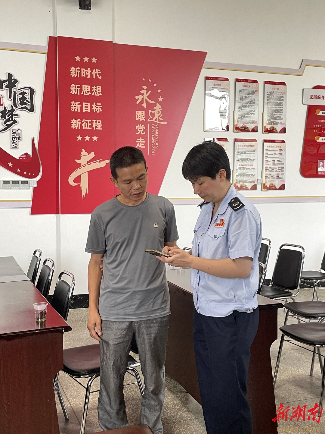 政策送进车间！湘潭高新税务助力一线工人完成个税汇算清缴