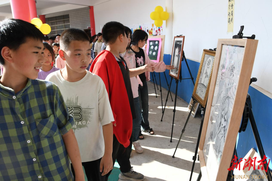 童心飞扬，筑梦成长——茅塘镇中心小学举办书画作品展暨颁奖活动