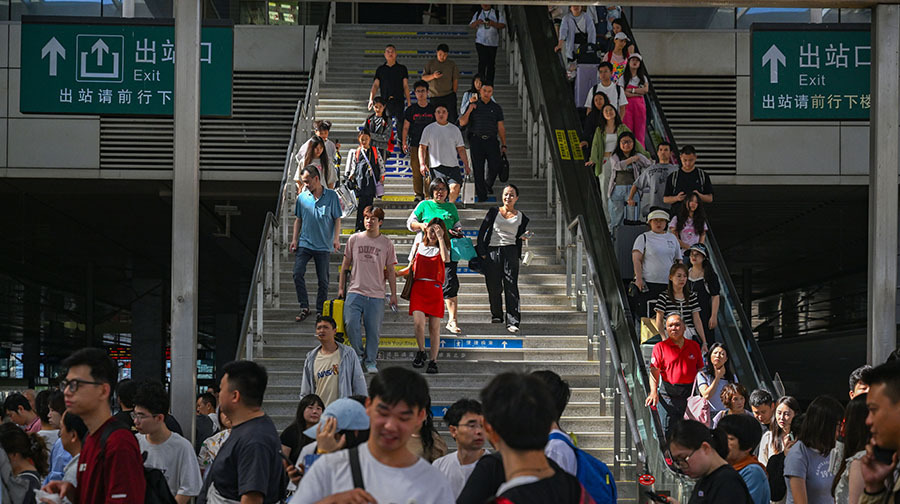 端午假期高铁长沙南站预计发送旅客110.2万人次
