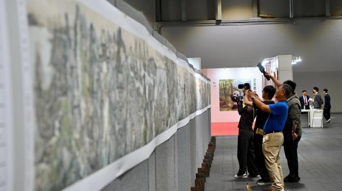 500米水墨长卷《郑和下西洋》等艺术品亮相香港文博会